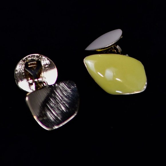 Stylish Earrings - ear clip - Picture 4 of 5